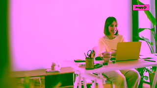 Preply Eres un impostor del ingls Ad Commercial Brand Imagery Photoshoot 1