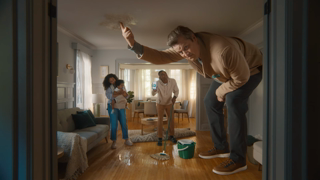 Desjardins Insurance We could all use a big hand sometimes Ad Commercial Brand Imagery Photoshoot 1