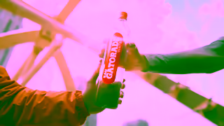 Gatorade EAU GATORADE COURSE PIED Ad Commercial Brand Imagery Photoshoot 0