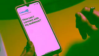 LinkedIn Making Work Make Sense LinkedIn Knows How Ad Commercial Brand Imagery Photoshoot 1