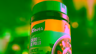 Knorr Knorr Taste Combos Chicken Bouillon 06 ESP Its not fast food but its sooo good Ad Commercial Brand Imagery Photoshoot 0