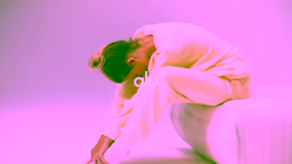 Alo Yoga Alo Yoga New Color Drop Lemon Ice Oatmeal Heather Ad Commercial Brand Imagery Photoshoot 0