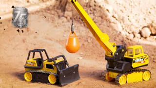 Tonka Toys Tonka Steel Classics 2in1 Wrecking Ball and Crane Ad Commercial Brand Imagery Photoshoot 0