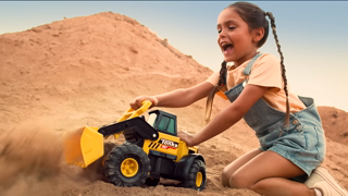 Tonka Toys Tonka Steel Classics 2in1 Wrecking Ball and Crane Ad Commercial Brand Imagery Photoshoot 1