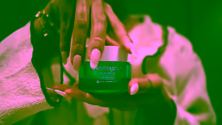 Neutrogena Allyiah Gainer 15 Ad Commercial Brand Imagery Photoshoot 1