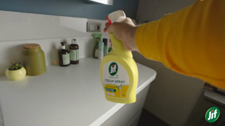 Jif NEW Jif Cream Spray removes tough grease and stains Ad Commercial Brand Imagery Photoshoot 1