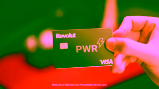 Revolut INFMAC DAILYBANKING CardInvestingSecurity 412838 AUMacroLachlanPWR AV 16x9 60s A 1 AU EN Jun2025 Ad Commercial Brand Imagery Photoshoot 0