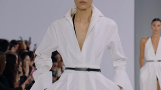 MaxMara SS25 MAX MARA SFILATA VIDEO 15 SEC CUT 3 LOGO 16x9 Ad Commercial Brand Imagery Photoshoot 1